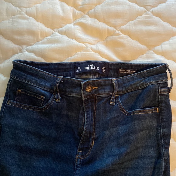 Hollister Skinny Dark Blue Jeans - Picture 2 of 3